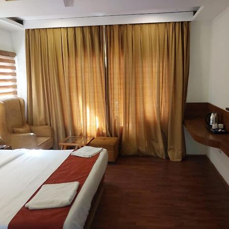 Hotel Di Villa Манали Экстерьер фото