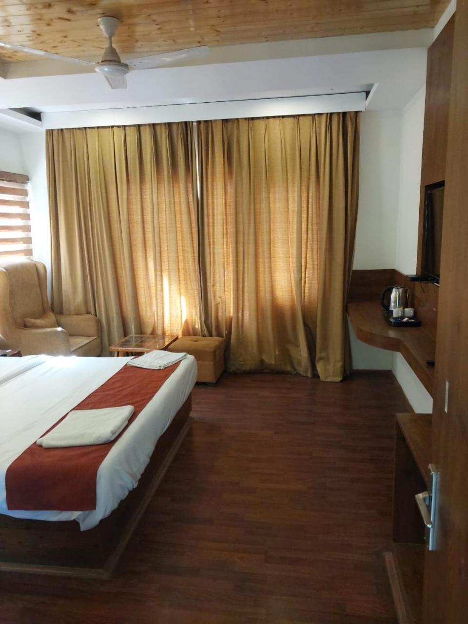 Hotel Di Villa Манали Экстерьер фото